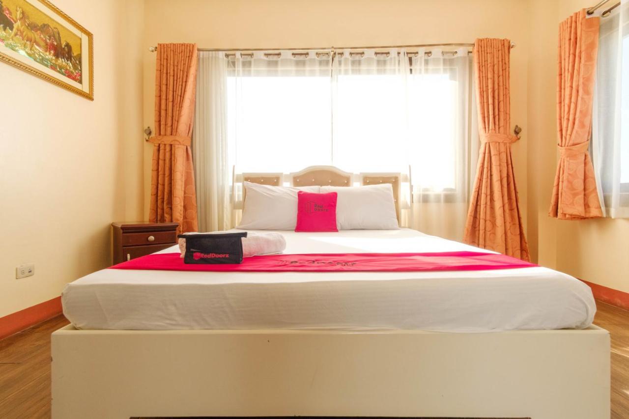 Reddoorz Plus @ Seaborne Hotel Subic Zambales Exterior foto